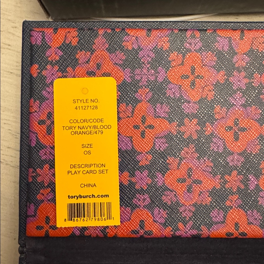 Tory Burch Card Set - Picture 2 of 6